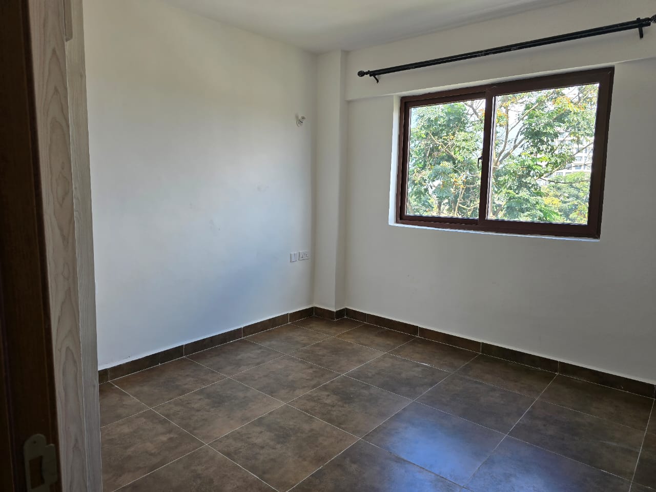 places with pool facilities for sale in Nairobi