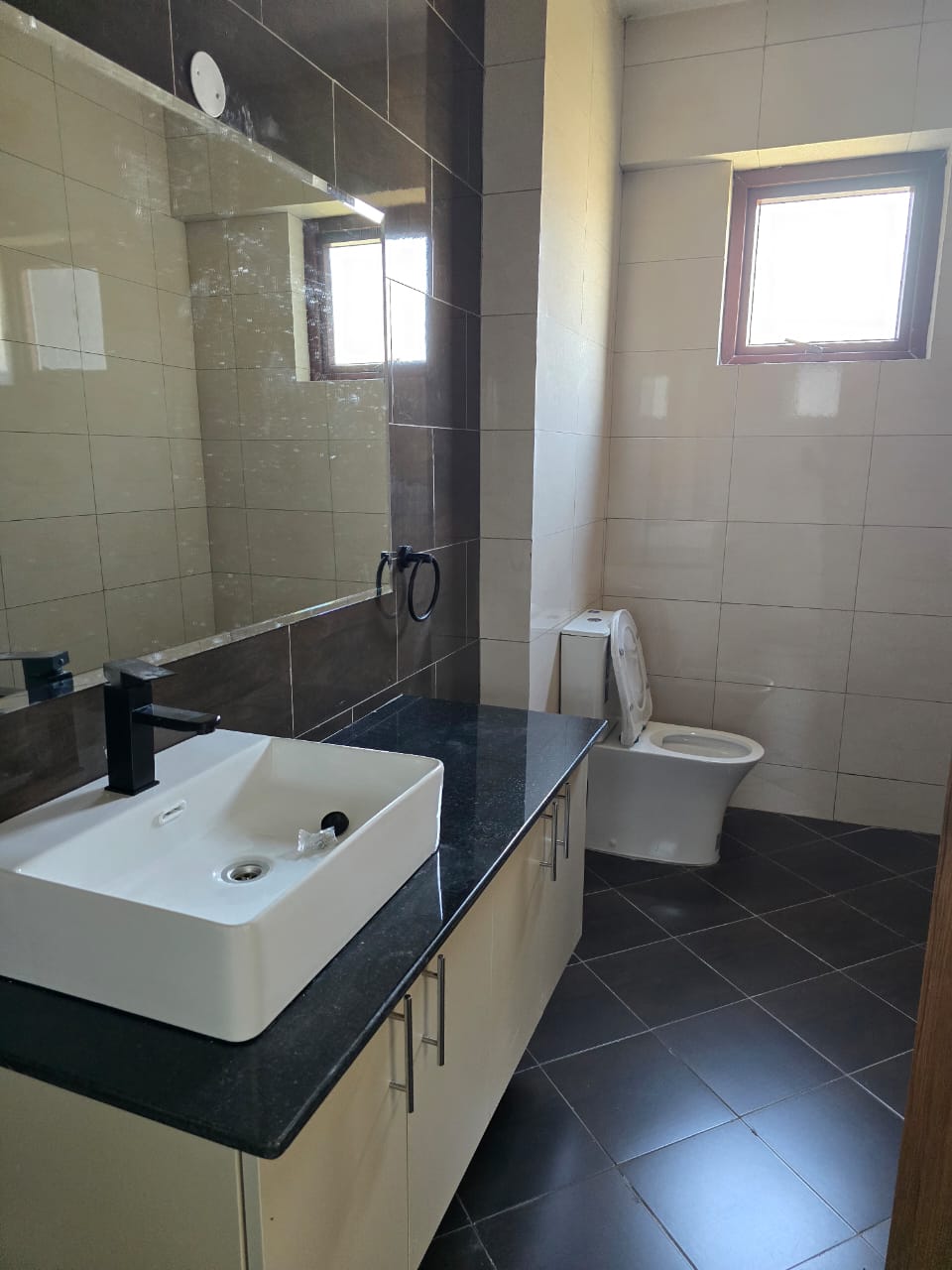 places with pool facilities for sale in Nairobi